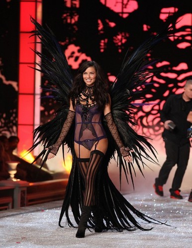 Pokaz Vistoria`s Secret 2011