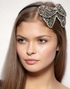 Wieczorowe ozdoby do włosów