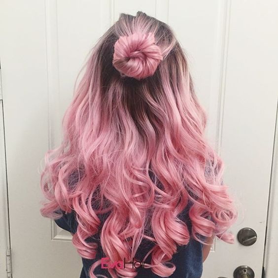 moda na kolorowe włosy różowe włosy srebrne włosy niebieskie włosy